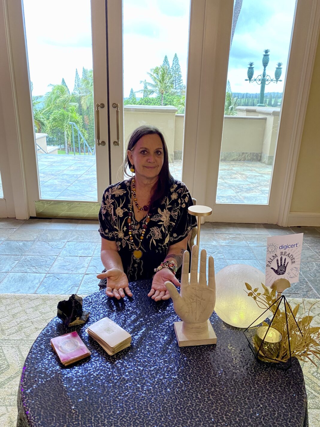 Maui Palm Reader Jeanette